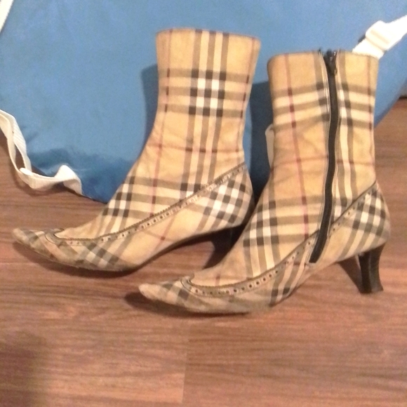 Burberry Ankle Booties - Picture 3 of 3